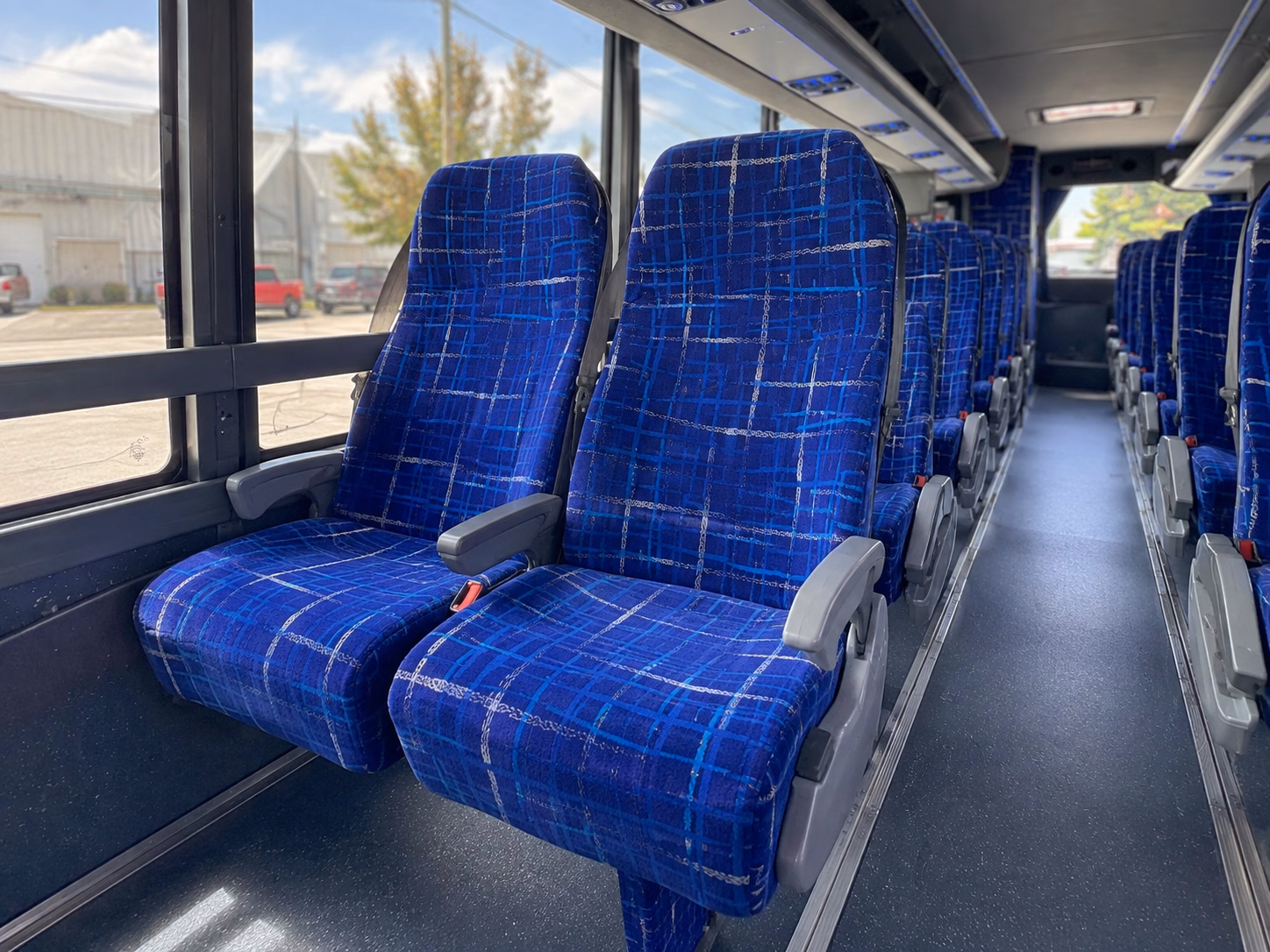 arlington charter bus rentals to concerts festivals in arlington