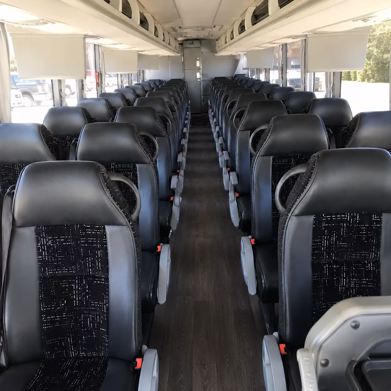 everett corporate shuttle bus rentals in everett