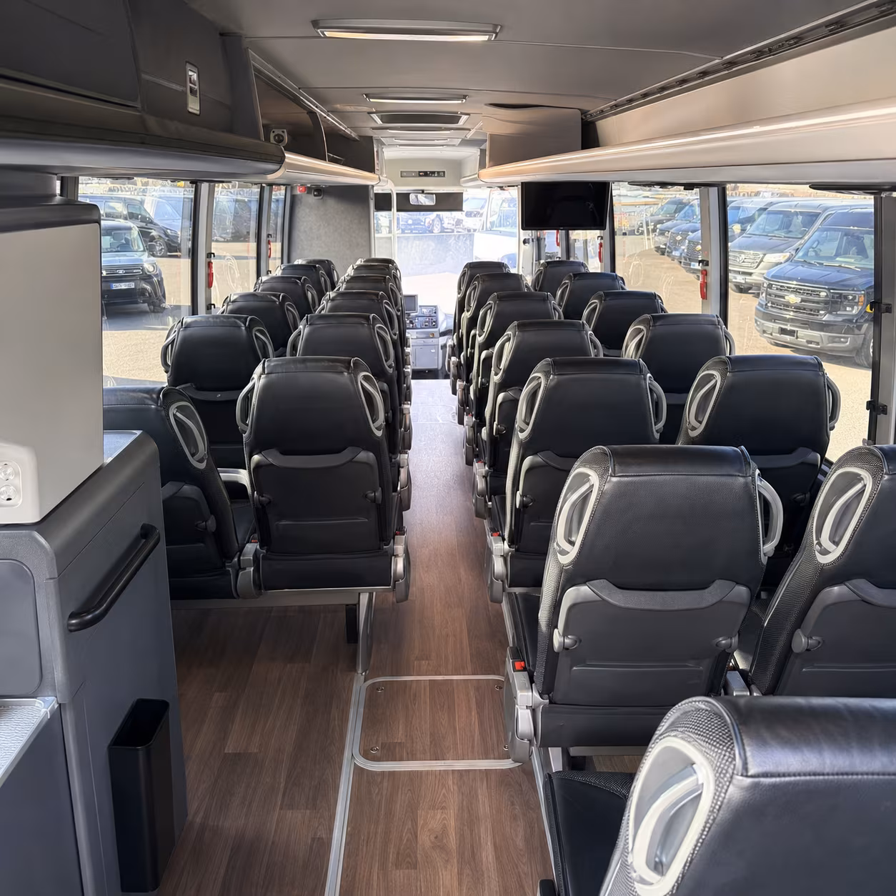 everett private shuttles for everett church group pickups and drop offs