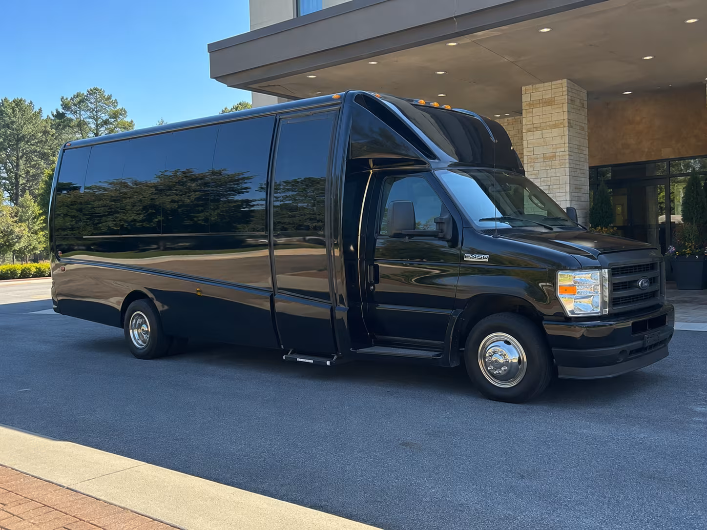 shuttle guests between framingham hotels and your reception venue